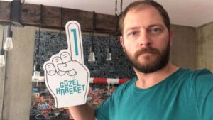 Alican Yücesoy Instagram - Plastikten kurtul! #1GüzelHareket 1guzelhareket.org @wwf_turkiye