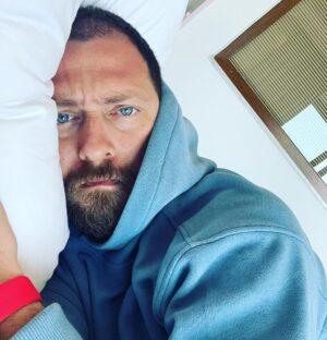 Alican Yücesoy Instagram - ⁉️