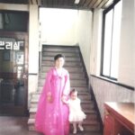 Alice Lee Instagram - Happy birthday to the most wonderful woman in all the world who I get to call mommy!!! She’s also v funny #엄마 #생일 #축하