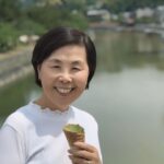 Alice Lee Instagram - Happy birthday to the most wonderful woman in all the world who I get to call mommy!!! She’s also v funny #엄마 #생일 #축하