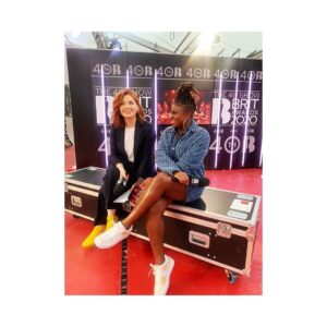 Alice Levine Instagram - Rehearsing our “there’s someone talking in my earpiece” glazed expressions ready for tomorrow, Brits 2020 Red Carpet on ITV2 with her-indoors @claraamfo 💓 (90s Julia Roberts look fully plagiarised)