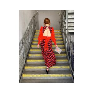 Alice Levine Instagram - So much fun hosting @MastercardUK’s Pre-show Party for The #BRITs 2021. Great chats with Tom Walker and Hamzaa - and actual LIVE music...the first in a year and a half! 🤩🤩
 
If you own a Mastercard and want to gain access to exclusive experiences like this, head over to Priceless.com now.
#AD #StartSomethingPriceless #BRITs