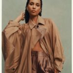 Alicia Keys Instagram - I love getting smarter. I love being more conscious. I love being aware of what I think. I love being in touch with what I think and being comfortable knowing that what I know is the right thing for me, that I don’t have to seek so much validation from everybody else to decide if that’s a good thing for me or not. I think you get more beautiful as you get older, too. I feel like there’s something about it. Your heart opens more. You have a quality about you that is so much stronger in a way. I really know that you become more beautiful as you recognize these things about yourself….. @thecut 💜💜💜