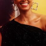 Alicia Keys Instagram - Creating this re-imagined orchestral version of If I Ain’t Got You with with an all female of color orchestra is MIND BLOWING!! 🤯🤯🤯🤯🤯 Wait until you hear this!!!! Check my story. May 8th we got something special for you! 👑✨#QueenCharlotte