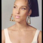 Alicia Keys Instagram - How I feel about my Keys To The Summer tour tickets being on sale NOW 🗝️☀️☀️☀️😘🥰😉 Working on my set list, any requests?