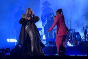 Alicia Keys Instagram - São Paulo, I miss you already!!! That was insanity 🤯💜

Buenos Aires, I can’t wait to see you TONIGHT!