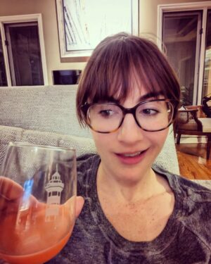 Alison Haislip Instagram - Happy Thanksgiving. Guess who figured out how to make delightful cocktails from the random collection of booze in her parents' liquor cabinet?

#happythanksgivng