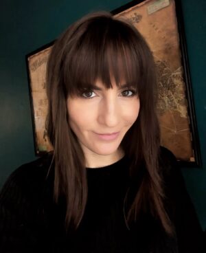 Alison Haislip Instagram - Fresh cut + good lighting = IG selfie post

#itsjustmath 

💇‍♀️ @b_with_a_bee