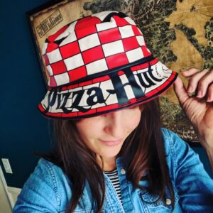 Alison Haislip Instagram - Just when you thought your old school Pizza Hut lampshade hat couldn't get any cooler...IT REVERSES. 🍕👒😎

#PizzaHutPartner