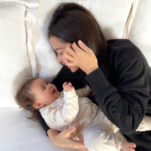 Alizée Williot Instagram - CONCOURS FÊTE DES MÈRES 🤍

Je suis heureuse de pouvoir faire gagner à 3 d’entre vous 100€ de bons d’achat sur le site @photowebfr ! Il y a plein d’idées cadeaux pour la fête des mères ;) 
je vous laisse aller découvrir ! 

Pour participer : 

- Like cette photo 
- Suivre @photowebfr & @alizeewill 
- Identifie deux ami(e)s

Bonus : Tu peux participer autant de fois que tu le souhaites et pour plus de chance partage ce concours dans ta story ! Tirage au sort le 19 mai 🍀

Vous pouvez bénéficier de -30% sur tout le site avec « ALIZEE » valable jusqu’au 31 mai 

Concours terminé : les gagnantes sont @angelinaaawawa @soizic_auffray @moons_familyy 👏🏼

#concours #photoweb #collaboration @agencejb
