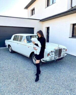 Alizée Williot Instagram - CONCOURS QUANTICLO TERMINÉ 🖤 

Je suis heureuse de pouvoir faire gagner à 5 d’entre vous, pas 1 mais 2 de vos paires favorites sur le site @quanticlo !

Pour participer :

- Liker cette photo
- Identifier 2 amies
- Suivre @alizeewill & @quanticlo 

Bonus : tu peux participer autant de fois que tu le souhaites Et pour plus de chance partage ce concours dans ta Story 

#concours #quanticlo @agencejb