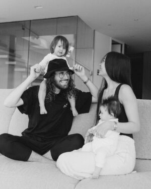 Alizée Williot Instagram - J’ai réalisé le rêve de toute ma vie.
Eux. Nous. Ma petite famille ❤️ 

Impossible de choisir 1 des 10 je les aime tellement toutes ! Vous préférez quelle photo vous ? :) 

Merci @olivia__poirier de capturer ces instants de vie si précieux 🙏🏼