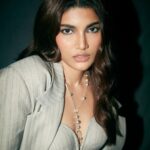 Alizeh Agnihotri Instagram - bossy