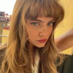 Alva Bratt Instagram - minnen från en evinnerlig senvår <~~~ 🎷
