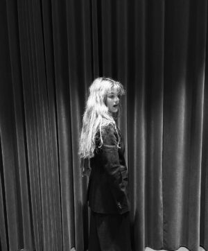Alva Bratt Instagram - ~~~; 25 år gammal… ;~~
idag 🦋🦋🦋 ett kvarts sekel !
tack för alla fina gratulationer ♥️