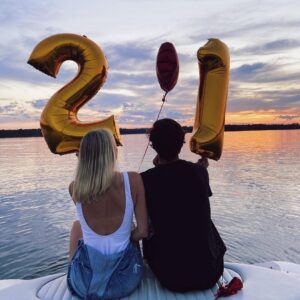 Alyssa Trask Instagram - My Day One 👆🏼