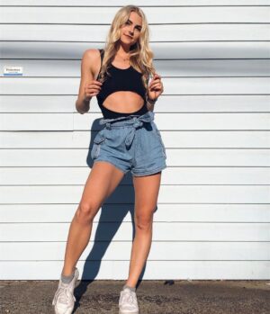 Alyssa Trask Instagram - Sweet like sugar🧁