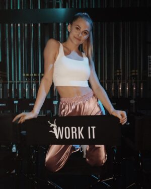 Alyssa Trask Instagram - Work It is out now📢‼️ @netflix @workitmovie 

I am so grateful to have been a part of this film and congrats to everyone involved in making this movie possible! 
GO WATCH IT💖💖 #thunderbirds #workit