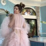 Amanda Cerny Instagram - A little two year hiatus I’ve been on whole designing and building my home is all 🪄✨🤯