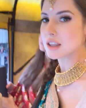 Amanda Cerny Instagram - Booking my flight back❤️