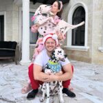 Amanda Cerny Instagram – I’m officially a crazy dog lady 😍😍😍 Merry Christmas from the Cerny Bartl family!!!!🍾 we love youuuuuu to the moon and back