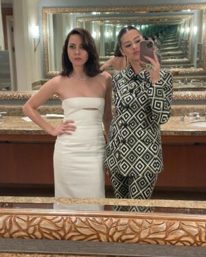 Amber Midthunder Instagram - thank you @variety & @newportbeachfilmfest for an incredible day and for the honor of being named one of Variety’s 10 Actors to Watch this year.
PS @plazadeaubrey love you forever