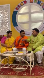 Ambika Ranjankar Instagram - Survival of the smartest 😎😎 #nirmalsoni #foryou #foryoupage #forfun #comedy #comedyreels #fun #funreels #funny #funnyreels #funnycouple #onscreencouple #drhathi #bagha #komal #tmkoc #tarakmehtakaultachashma