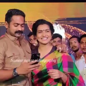 Ameer Vayalar Instagram - piche dekho piche #asifali #asifalifans #asifaliever #asifalilive #parvathy #parvathymenon #parvathythiruvoth #ameervayalar #ansarvayalar