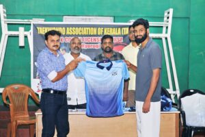 Ameer Vayalar Instagram - Receiving the official Jersey of state coach's license program. #ameervayalar