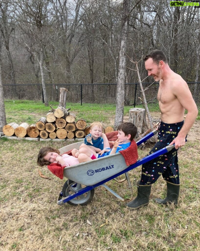 Amy Bailey Instagram - Topless husband in pac-man pjs Workin the land With a barrow-full of offspring. Pure poetry. #MeetYouInTheBedchamber @miniateam