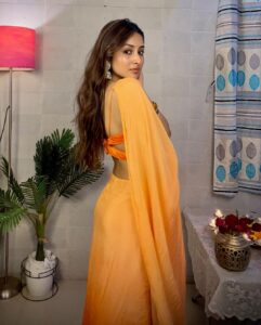 Anchal Sahu Instagram - Happy Happy Diwali!!!🧡🪔🌸💫✨ Lighting up some Diwali happiness🫶🏻🥰 #Diwali2023