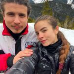 André Marinho Instagram - the snow must go on ☕️🐃⛷❄️ Aspen, Colorado