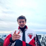 André Marinho Instagram - the snow must go on ☕️🐃⛷❄️ Aspen, Colorado