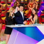 André Marinho Instagram - 🎤🎶🎅🏼🎄 É AGORA! Assista nesse momento, ao vivo, na tela do SBT minha estreia como cantor na “Disputa Musical” do eterno @pgmsilviosantos comandado pela minha querida @patriciaabravanel com as melhores companheiras de equipe que eu poderia pedir: @giulia & @fefe provaram que os homens definitivamente são ninguém sem as mulheres 😅! Prometo pra vocês - como nunca antes - que vocês vão rir (provavelmente pra não chorar) da minha versão de “Esse Cara Sou Eu” do Rei Roberto Carlos! 🤣 Feliz natal a todos vocês que me acompanham e me apoiam aqui todos os dias. Seguimos Juntos! 🤝🚀 SBT - Sistema Brasileiro De Televisão
