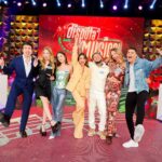André Marinho Instagram - 🎤🎶🎅🏼🎄 É AGORA! Assista nesse momento, ao vivo, na tela do SBT minha estreia como cantor na “Disputa Musical” do eterno @pgmsilviosantos comandado pela minha querida @patriciaabravanel com as melhores companheiras de equipe que eu poderia pedir: @giulia & @fefe provaram que os homens definitivamente são ninguém sem as mulheres 😅! Prometo pra vocês - como nunca antes - que vocês vão rir (provavelmente pra não chorar) da minha versão de “Esse Cara Sou Eu” do Rei Roberto Carlos! 🤣 Feliz natal a todos vocês que me acompanham e me apoiam aqui todos os dias. Seguimos Juntos! 🤝🚀 SBT - Sistema Brasileiro De Televisão
