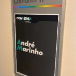 André Marinho Instagram - Mãe, tô na Globo! 🌐✨📺😅 Convido você hoje para assistir comigo o @conversacombial no início de madrugada da @tvglobo ! Muito honrado em ter sido convidado pelo mestre @pedrobial para essa entrevista ao lado do @betosilvaseucasseta , dois caras que cresci assistindo e admirando. ->> Falamos sobre como é fazer humor em tempos quando se parece estar proibido rir! Tempos de cancelados e canceladores em que piada está virando crime e crime está virando piada. Temas que abordo a fundo no meu livro “O Brasil (Não) É Uma Piada” (link na bio)! ->> É daqui a pouco logo depois do Jornal da Globo, no @globoplay após a exibição do programa e disponível na versão podcast nas plataformas de áudio. Vem comigo. Seguimos juntos! 🤝🚀 Rede Globo Studios Sao Paulo