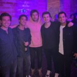 André Marinho Instagram - vivendo ✌🏼⚡️