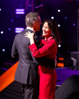 Andrea McLean Instagram - Just got sent these lovely pics from the @childrenwithcanceruk event on Saturday 🥰
It was a beautiful evening, and raised money for an incredible cause. Thank you @jo_elvin for the invitation, and the great company - @kellyhoppen 
@leannehainsby 
#charity 
#childrenwithcanceruk