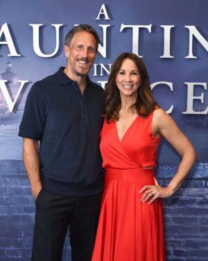 Andrea McLean Instagram - Tonight we went ‘out out’ to the special screening in Leicester Square of Kenneth Branagh’s new film #ahauntinginvenice 
No plot spoilers but it was jumpy!! 😳
#murdermystery #whodunnit  @20thcenturyuk 
@concordemedialondon