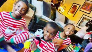 Andrew Gillum Instagram - L👀K who showed up for Christmas morning uninvited - - - but more than welcomed 😜 (especially since we’re in their habitat). 

I pray that you all have a wonderful and loving Christmas Day, safely surrounded by the people you love. 

Merry Christmas!  #HappyBirthdayJesus🙏🏾