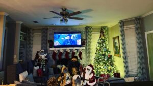 Andrew Gillum Instagram - L👀K who showed up for Christmas morning uninvited - - - but more than welcomed 😜 (especially since we’re in their habitat). 

I pray that you all have a wonderful and loving Christmas Day, safely surrounded by the people you love. 

Merry Christmas!  #HappyBirthdayJesus🙏🏾