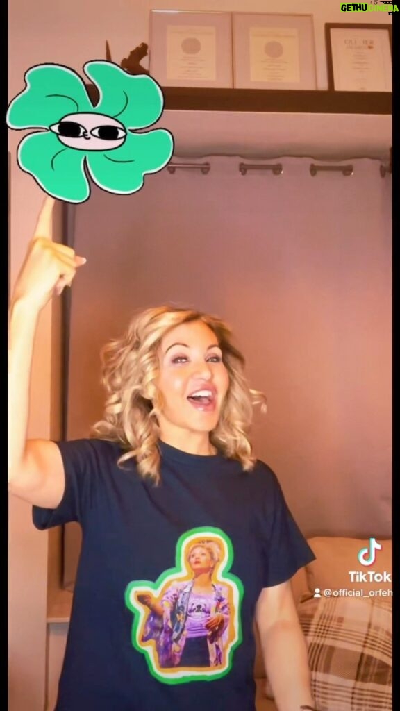 Andy Karl Instagram - Happy 🍀💚 Day from your OG Paulette & Kyle B. O’Boyle🍀💚 giving you Irish kisses & shamrock wishes & don’t you just LOVE the incredible Paulette T-shirt that @michaelrupertofficial & Will got me⁉️🏆🤣🙌🏻‼️ And if there was ever a day to go out there & get some Ireland, that day is TODAY🍀🍀🍀 THANK YOU TO EVERYONE here & on TikTok that always show me/Paulette sooo much 💚💚💚 on this day🍀🍀🍀🍀 I LOVE THE LOVE MORE & MORE EVERY YEAR 💚💚💚 . . . #happystpaddysday #happypauletteday #kyleboboyle #pauletteandkyle #ireland #stpaddysday #luckorcharm #takeyourpick #legallyblonde #legallygreen #legallybound