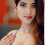 Angel Rai Instagram - Shor kare😂🙈 #foryou #foryoupage #angelrai #trendingreels #style #fun #trend #trendingsongs #meradilyepukareaaja #love #loveqoutes #viral #reelitfeelit