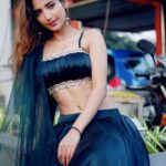 Angel Rai Instagram - Aaj koun sa day hai ? #foryou #angelrai #newpics #wings #trending #viral #trend #style #desigirl #angellovers #looklikeanangel #instagram #instagood #instapic