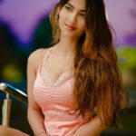 Angel Rai Instagram - Door tujhse main jake bata kya karu? Kya karu? #foryou #angelrai #trending #viral #love #trend #trendingpic #wings #angellover #2023 #newfashion #newtrend #style #fashionpic