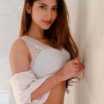 Angel Rai Instagram - The thing you can never change is my love ❤️❤️❤️ #foryou #angelrai #picoftheday #trendingreels #viral #fun #style #indian #indiangirl #trend #reelitfeelit