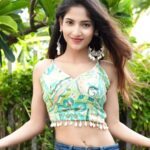 Angel Rai Instagram - Indian or western ? #diljitdosanjh #foryou #angelrai #angel #trending #viral #fun #style #love #instagram #instatrend #instagood #newsong #gaddar2 #diljitdosanjh #camilo #punjabisong #newsong #style #traditional #indian #punjabigirl #punjab