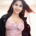 Angel Rai Instagram - Trending song aa gaya hai guys 🙈🔥 #foryou #angelrai #trending #viral #foryoupage #style #fun #bigboss #system #angellovers #trend #love #badshah #new #instagram #ai #viralvideos #viralreels #viralpost #style #indiangirl #blackdress