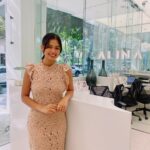 Angela Morena Instagram - I can’t help but smile whenever I’m with @alinainvisiblebraces 💙 It was lovely to meet everyone today (Adam, Steph, Jill, RM, Doc Thea, Doc Teddy and others) I loved the conversation! Looking forward to see everyone again soon. ✨ BGC, Taguig City