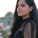 Angelin B Instagram - 🎶🎶🎶🎵 : : 📸 @karthikchandhru.c #Angelin #NNCS #sunnews #suntv #vanakamthamizha #trendingreels #trendingsong #ipl #blacklove #kanyakumari Annai Resorts and Spa